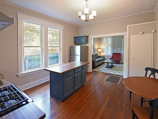 Photo - Updated 1 Bedroom in Cooper Young!!