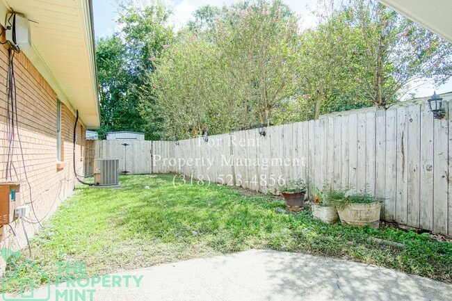 Photo - 2327 Whitney Dr