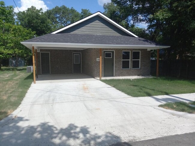 Photo - 1014 Pine St