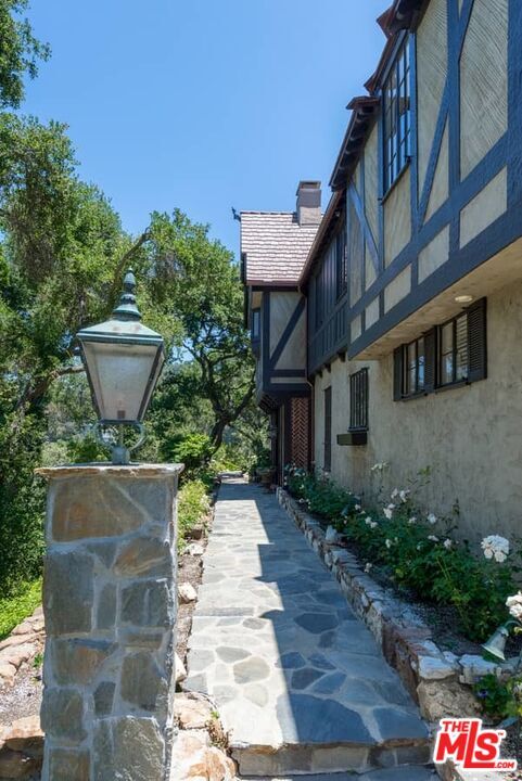 Photo - 1957 Mandeville Canyon Rd