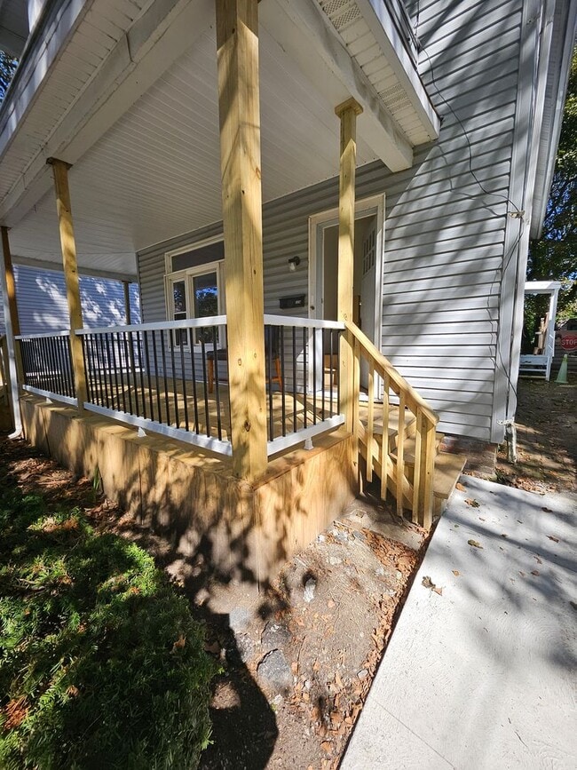 Photo - Upper 2 bedroom unit west side