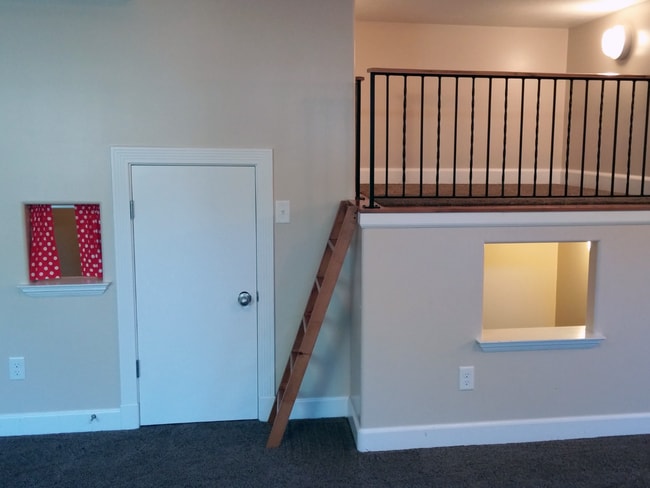 Photo - Spacious Alpine Home w/ Separate Basement ...