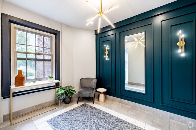 Photo - 4560 Sainte-Catherine