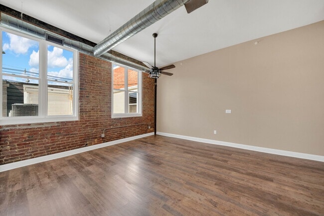 Unit G – 2BR / 1BA – 883 sq. ft. - Bridwell on Broad