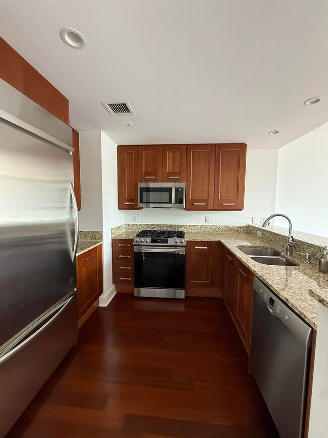 Photo - 8100 River Rd Unit 710
