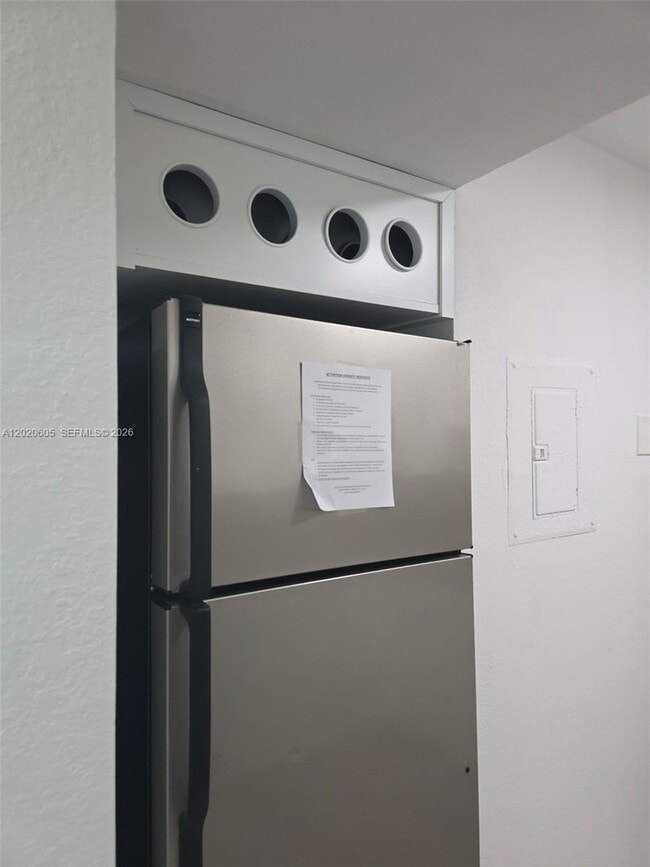 Photo - 1740 NW N River Dr Unit 326