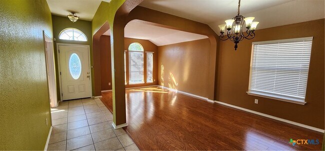 Photo - 4509 Twin Oaks Cir