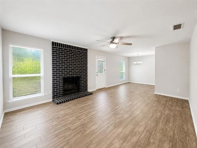Photo - 7716 Sable Ln