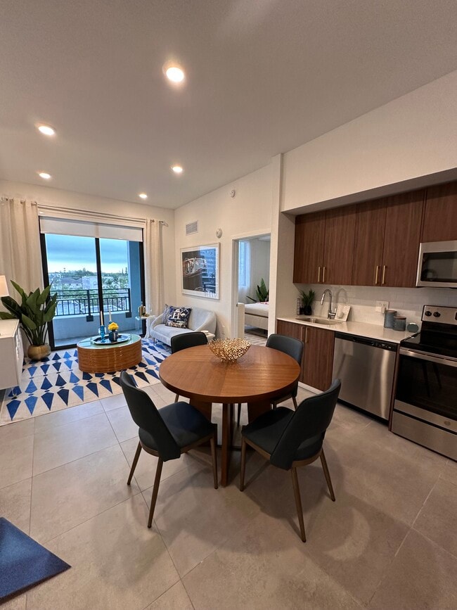 Photo - 1849 Madison St Unit B8