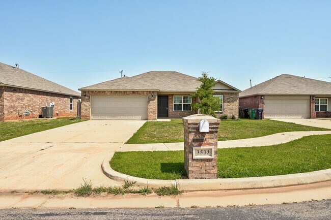 Photo - Gorgeous 3 Bed 2 Bath in Moore/SE OKC