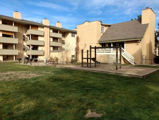 Photo - 3030 O'Neal Parkway, M17