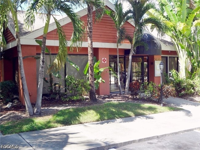 Building Photo - 2885 Winkler Ave Unit 603
