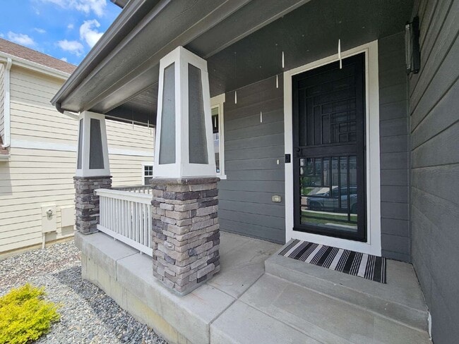 Photo - 5186 Ditmars Ln