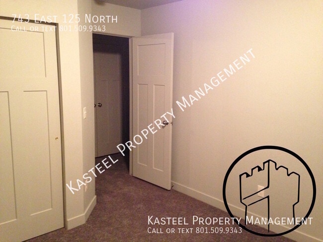 Photo - 743 E 125 N St