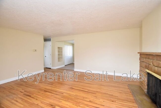 Photo - 7340 Cottonwood St