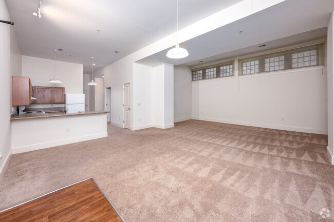 2BR, 2BA - 1,187SF - Living Room