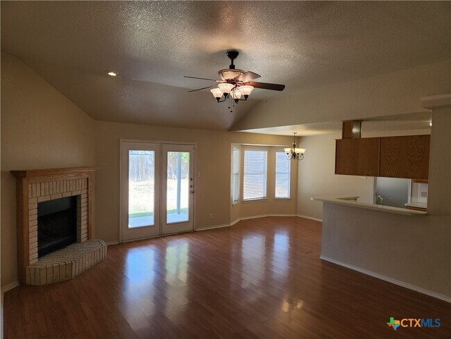 Photo - 3407 Woodrow Dr