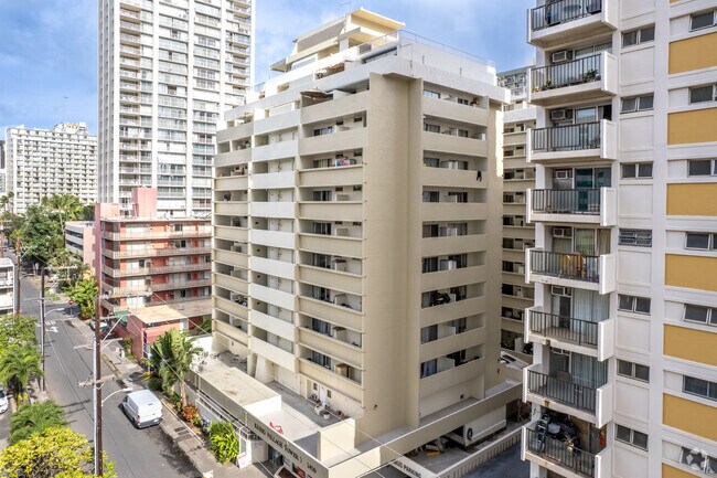 Photo - Kuhio Village