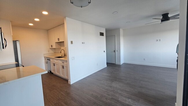 Photo - Beautiful 2BD 1.5BA Recently Remodeled Condo in Forest Park Plaza