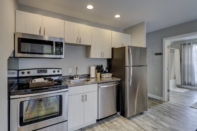 Photo - One Bedroom Apartment Available in Downtow... Unit #301