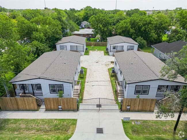 Building Photo - 2018 Stevens St Rental