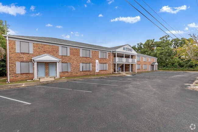 Building Photo - The Ascend at Pensacola Bay Rental