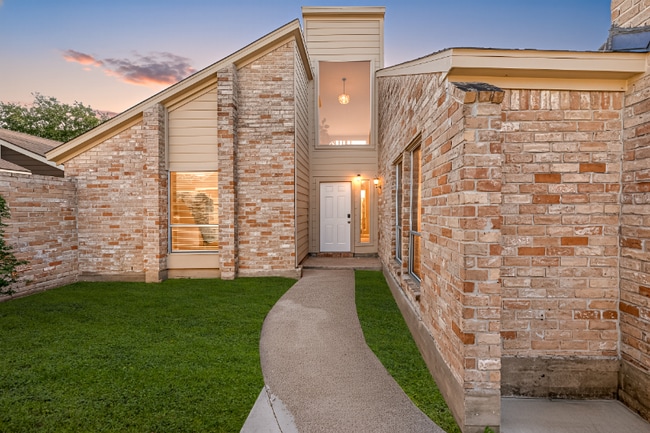 Photo - 12805 Westpark Dr