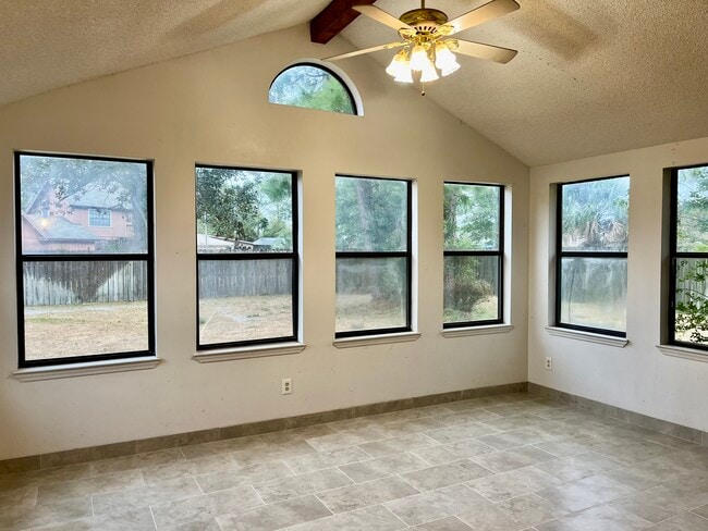 4420 Eastpointe Dr