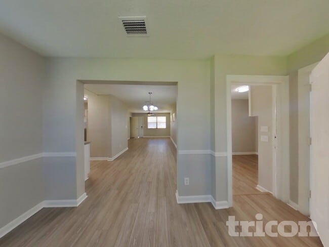 Photo - 2703 Arlex Dr E