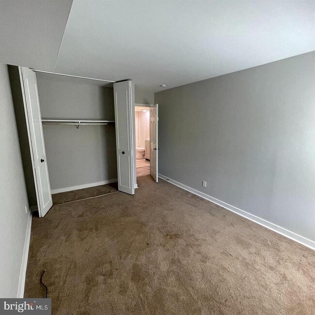 Photo - 324 Drummers Ln