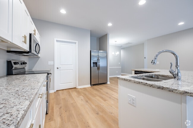 3BR, 2BA - 1736SF