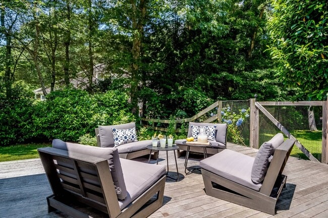 Photo - 44 Tansey Ln