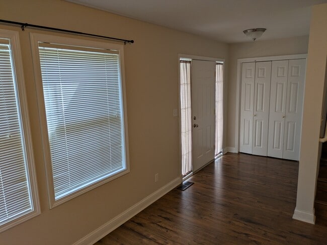 Photo - 2410 Eaton Ave