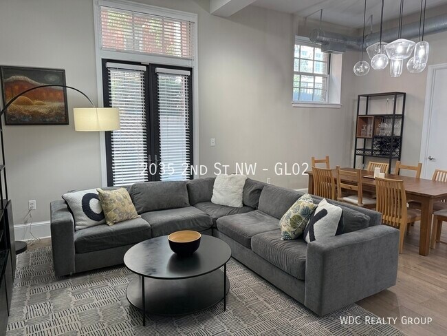 Building Photo - 2035 2nd St NW Unit GL02