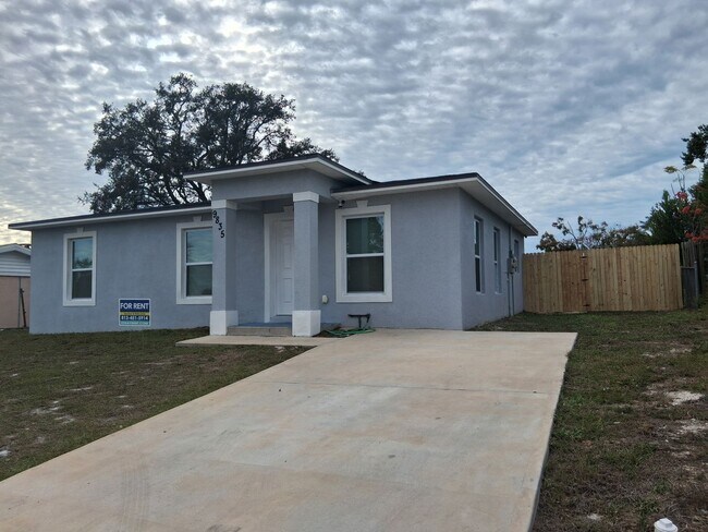 Photo - 3 Bed Home in Holiday FL