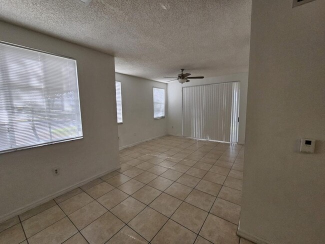 Photo - 2440 E Preserve Way Unidad 101