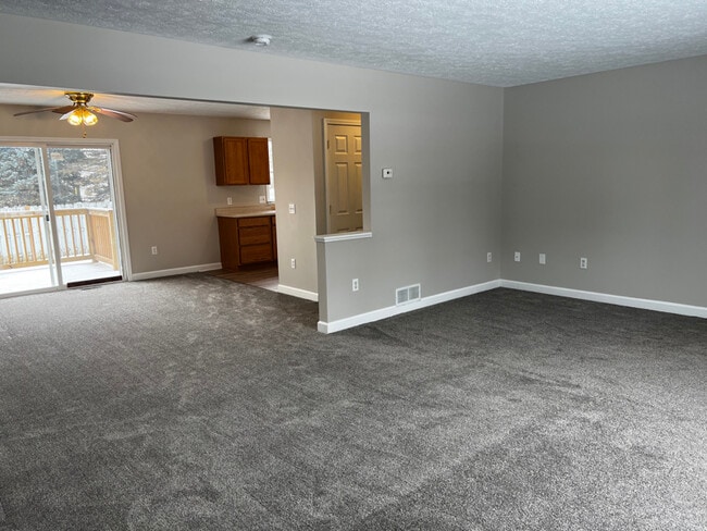 Photo - 5010 Delray Dr Unidad none