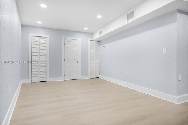 Photo - 430 SW 15th Rd Unit 0