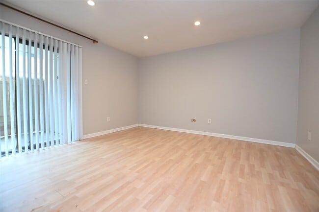 Photo - 8423 Hearth Dr Unit 2
