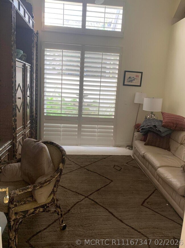 105 Windward Dr