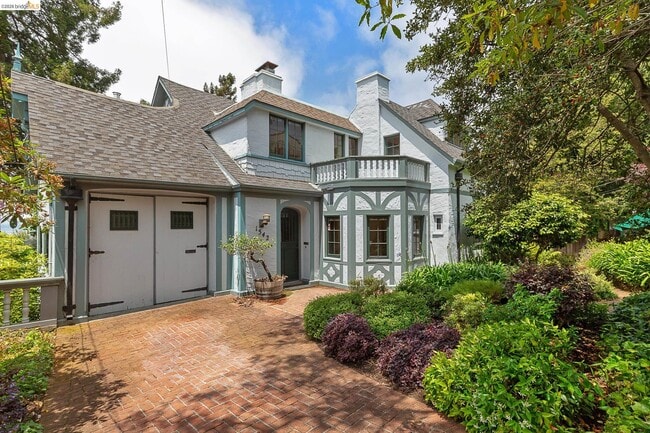 Photo - 1542 Hawthorne Terrace