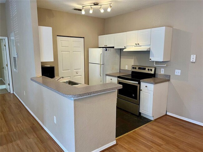 Photo - 835 Grand Regency Pointe Unidad 203