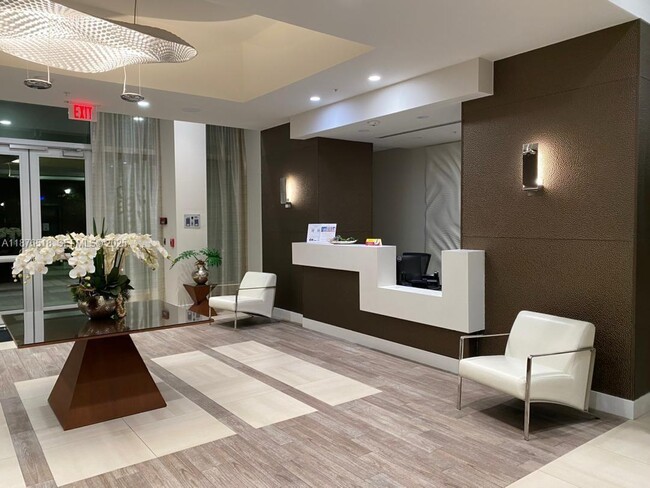 Building Photo - 7875 NW 107th Ave Unit 709