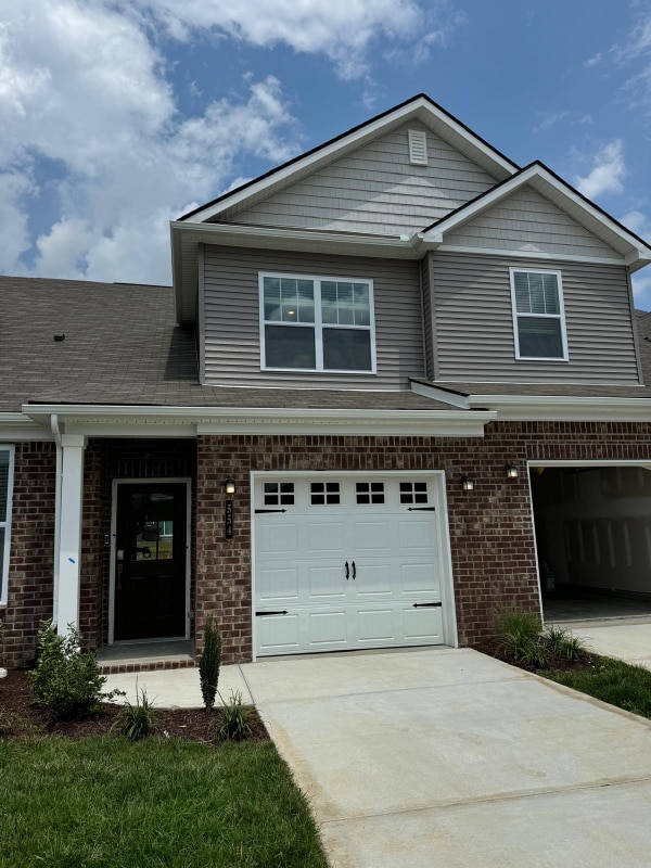 Photo - 554 Trinity Wy Townhome