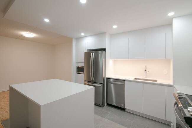 Photo - 4800 Maisonneuve Blvd W Unit 206