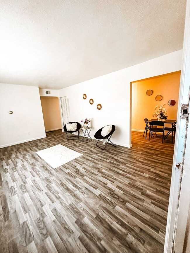 Photo - 901 Leawood Dr