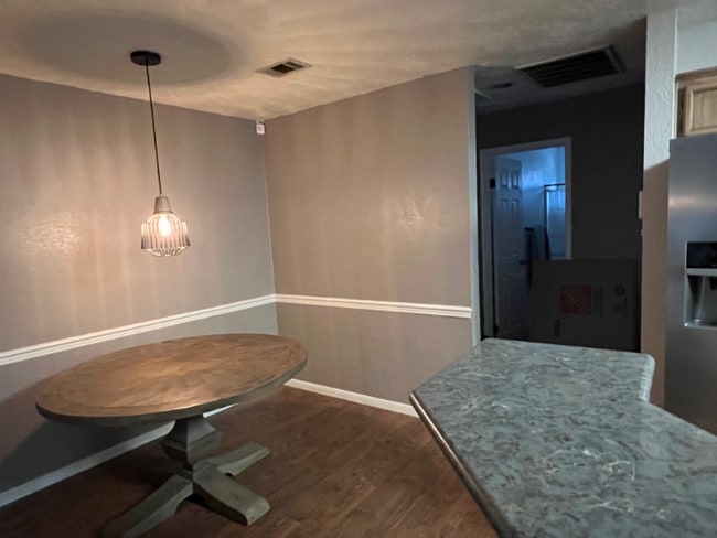 Photo - 7925 Blue Bonnet St