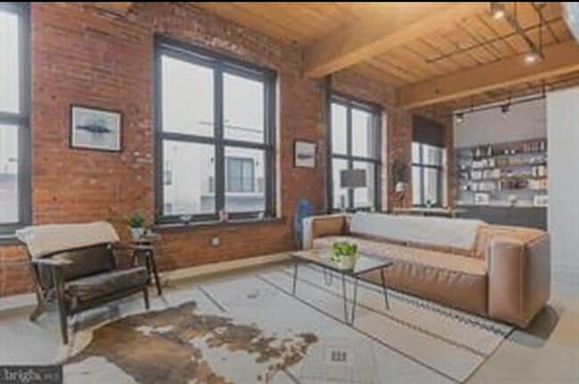 Photo - 1147 N 4th St