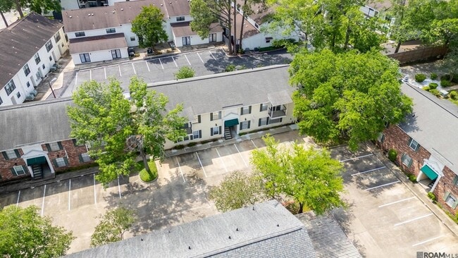 Photo - 9851 Jefferson Hwy Condo Unit H12