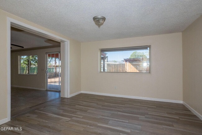 Photo - 9309 Montgomery Dr